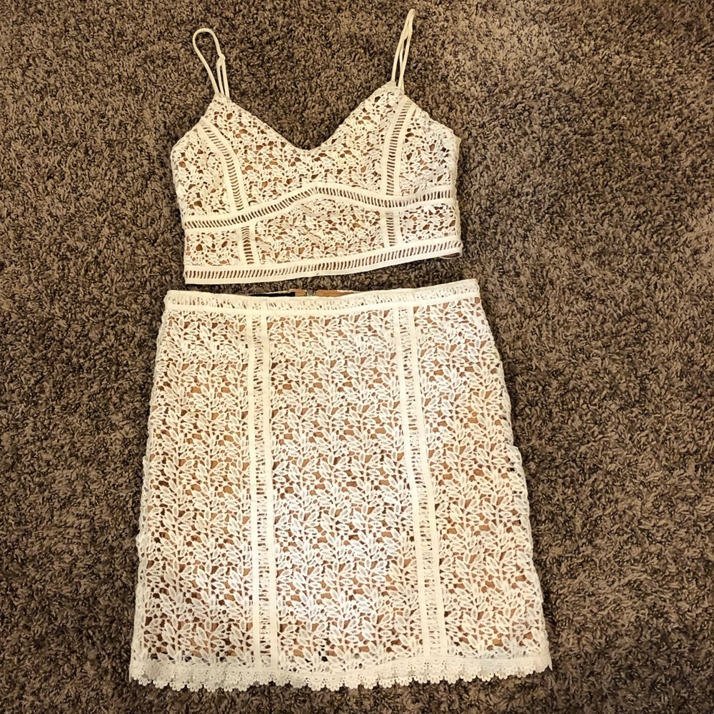 Kendall & Kylie skirt and crop top set